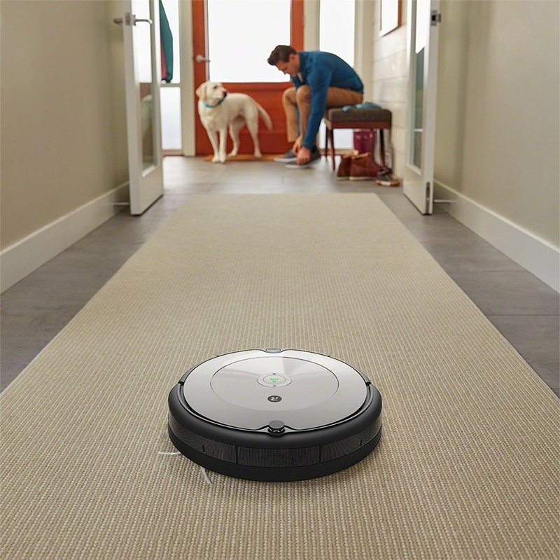 iRobot Roomba 698 Vacuuming Robot
