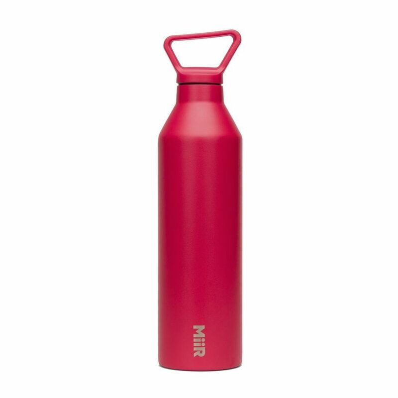 زجاجة مياه بفوهة ضيقة بلون كســكارة / أحمر 23 أونصة من مير.
