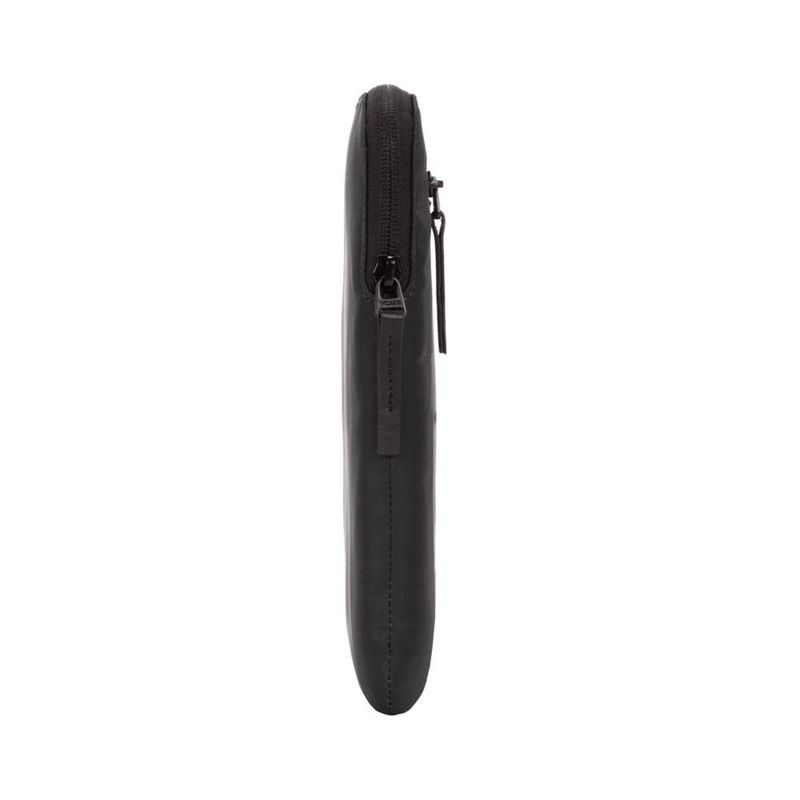 Incase Compact Sleeve Thunderbolt 3 USB-C Black for MacBook Pro 15-Inch