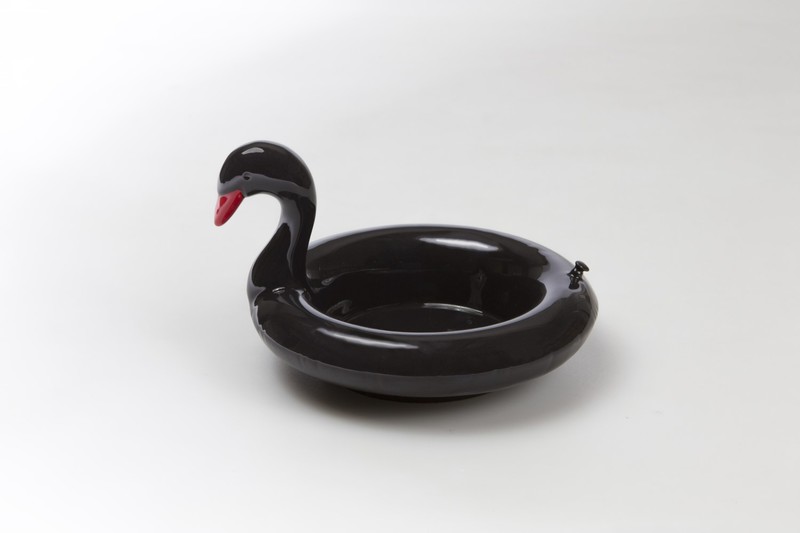 DOIY Floatie Serving Bowl Black Swan