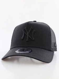 قبعة كلين تراكر نيويورك يانكيز لون أسود/أسود من نيو إيرا