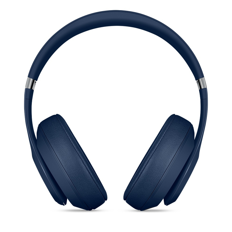 يدق استوديو 3 سماعات لاسلكية زرقاء فوق الأذن